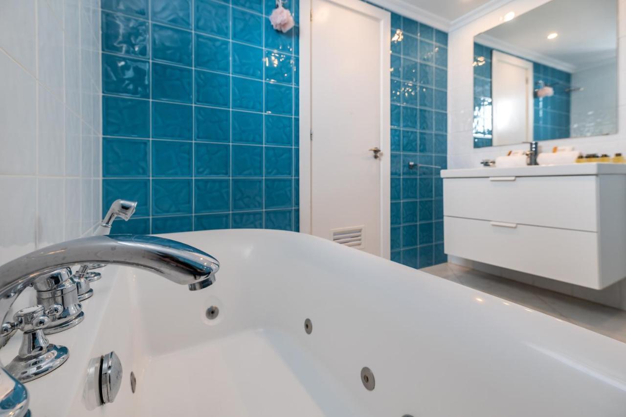 Vacation Marbella I Sea Views, 24-7 Security, Parking, Walk To Everything In Luxurious Puerto Banus المظهر الخارجي الصورة